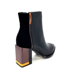 Elue Par Nous Palpe Cuir Noir