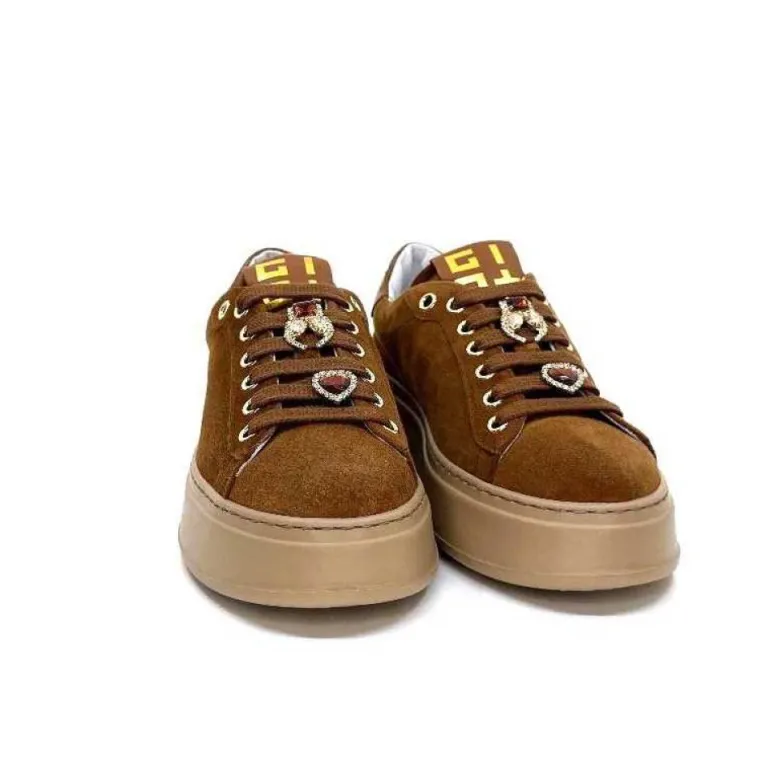 Giopiu Pia 102 A Daim Camel