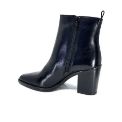 Ivoire 52145 Cuir Noir