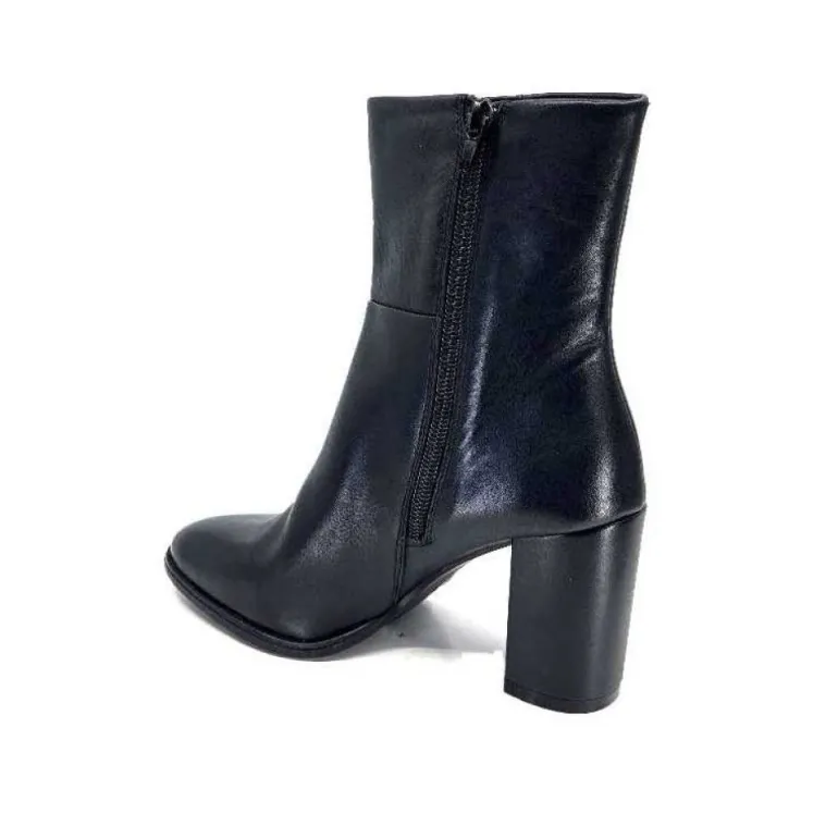 Ivoire 52324 Cuir Noir