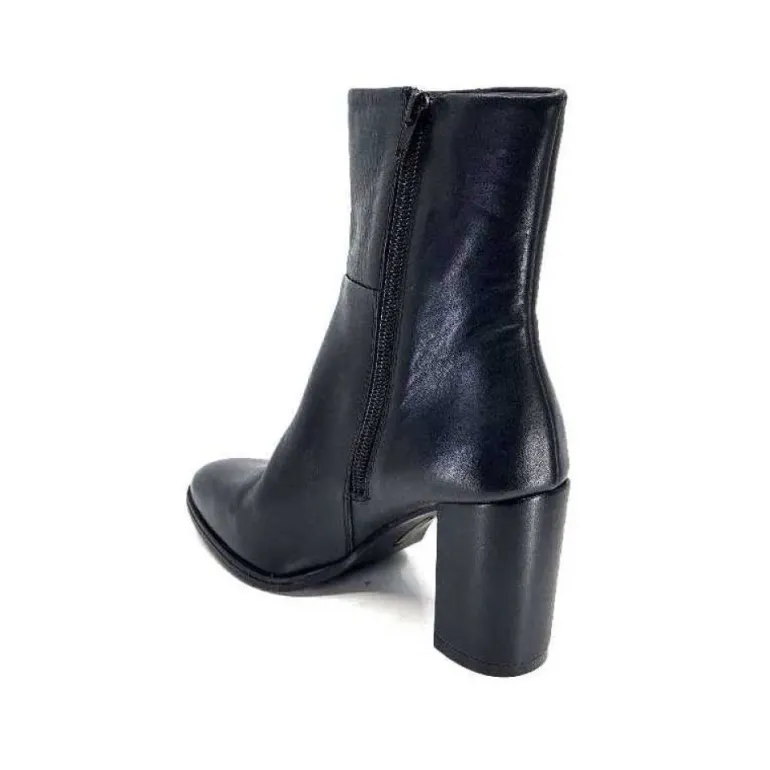 Ivoire 52324 Cuir Noir