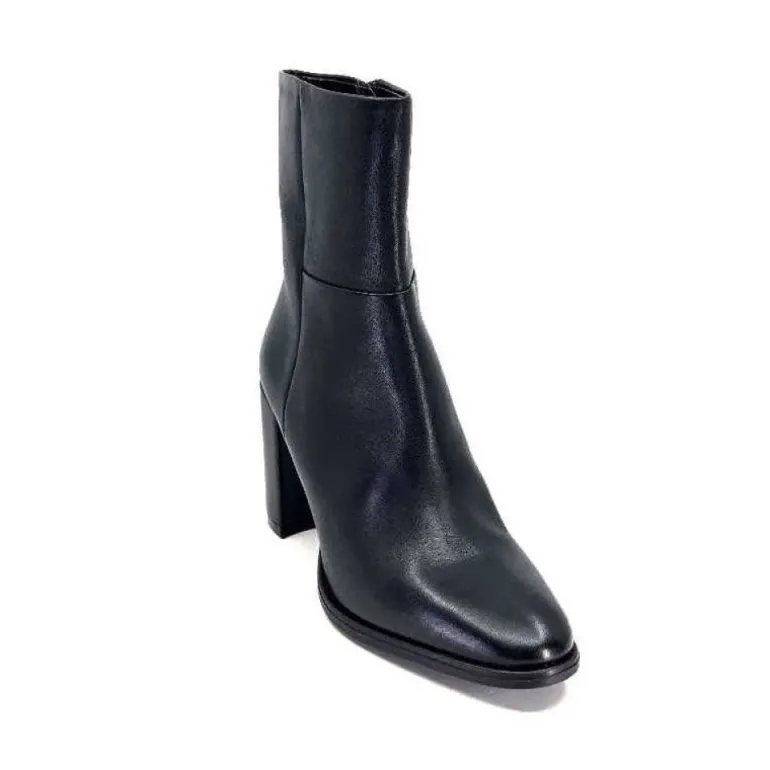 Ivoire 52324 Cuir Noir