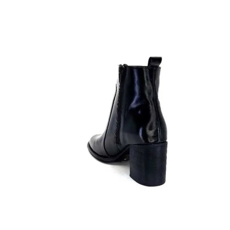 Ivoire 8233 Cuir Noir