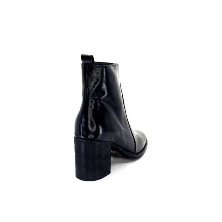 Ivoire 8233 Cuir Noir